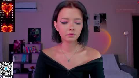 Snapshot of dindin_ chatting on December 4, 2025, 7:17 am Jessie online show from December 4, 2025, 7:17 am