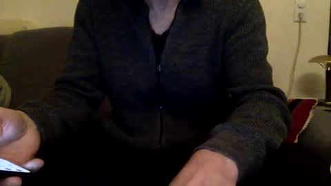 dinnerout1111 online show from March 3, 2025, 5:53 am