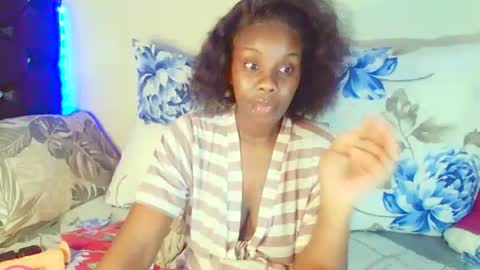 Snapshot of dinnydakrazx chatting on September 18, 2025, 7:16 pm dinnydakrazx online show from September 18, 2025, 7:16 pm