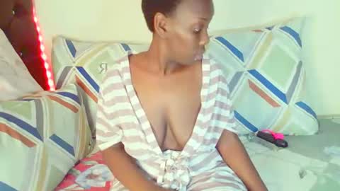 Snapshot of dinnydakrazx chatting on November 14, 2025, 10:40 pm dinnydakrazx online show from November 14, 2025, 10:40 pm