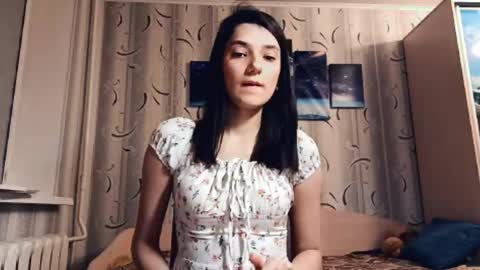 dinorahfleeks online show from March 17, 2026, 7:50 pm