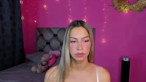 Snapshot of dione_sexyy chatting on January 29, 2025, 6:54 am IG dionemontecarlo19 online show from January 29, 2025, 6:54 am