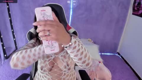 Snapshot of diosa_afrodita24 chatting on January 30, 2025, 11:33 am DIOSA AFRODITA 24 NEW VIDEOS HERE LOVES online show from January 30, 2025, 11:33 am