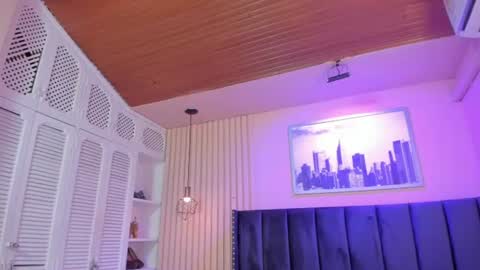 Snapshot of diosa_cristal chatting on July 14, 2026, 10:21 am Cristal online show from July 14, 2026, 10:21 am