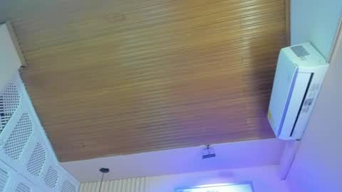 Snapshot of diosa_cristal chatting on July 21, 2026, 3:42 am Cristal online show from July 21, 2026, 3:42 am