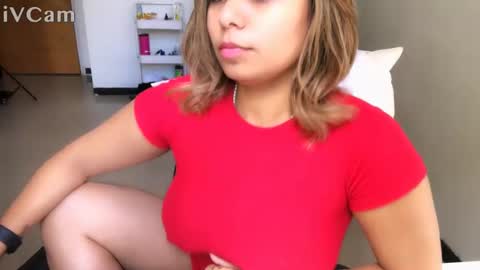 Snapshot of diosadeluniverso_ chatting on October 21, 2025, 12:39 pm diosadeluniverso_ online show from October 21, 2025, 12:39 pm