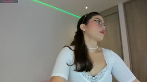  Diosa Isis  online show from July 22, 2026, 6:43 pm