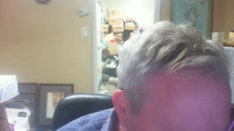 Snapshot of dirkpitt223 chatting on December 19, 2024, 11:03 pm DirtkPitt Fun guy working online show from December 19, 2024, 11:03 pm