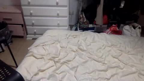 Snapshot of dirme chatting on September 19, 2025, 9:32 am dirme online show from September 19, 2025, 9:32 am