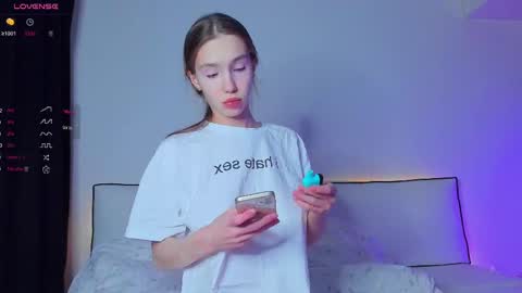 Snapshot of diroill chatting on February 20, 2025, 8:25 pm Hailey online show from February 20, 2025, 8:25 pm