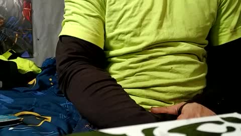 dirtmcgirt82 online show from December 19, 2024, 10:42 pm