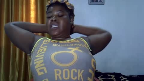 dirty_bitch111 online show from June 19, 2026, 10:41 am