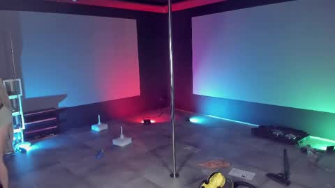 dirty_boss online show from May 1, 2026, 10:47 pm