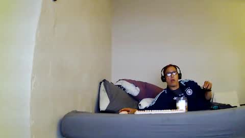 Snapshot of dirtydio chatting on May 9, 2026, 4:23 pm dirtydio online show from May 9, 2026, 4:23 pm