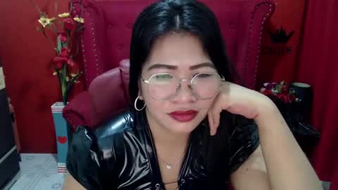 Snapshot of dirtyfungirl chatting on February 8, 2025, 2:49 pm LatexQueen online show from February 8, 2025, 2:49 pm