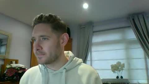 Snapshot of dirtylondon729 chatting on January 8, 2026, 12:18 pm Exhibitionist Ben online show from January 8, 2026, 12:18 pm