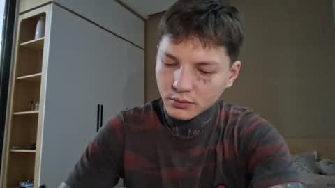 dirtymercedes online show from June 19, 2026, 7:56 am