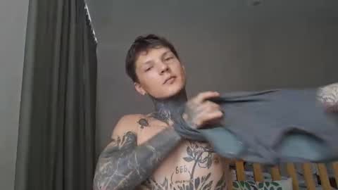 dirtymercedes online show from July 12, 2026, 4:14 am