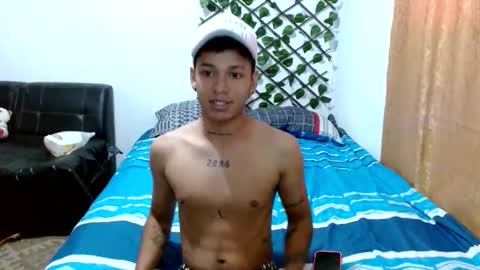 dirtyslimlatin online show from April 29, 2026, 5:17 pm
