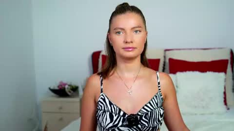Snapshot of dirtystudentgirl chatting on July 17, 2026, 6:20 am Chloe online show from July 17, 2026, 6:20 am