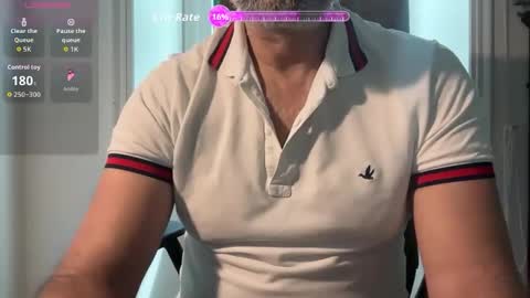 Snapshot of discreetcam chatting on June 9, 2026, 8:15 am Discreet Guy online show from June 9, 2026, 8:15 am