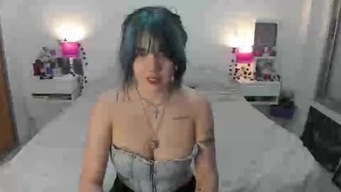 Snapshot of dissasterology chatting on November 5, 2025, 2:33 am Lena online show from November 5, 2025, 2:33 am