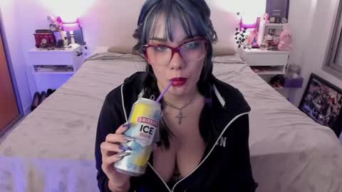 Snapshot of dissasterology chatting on March 25, 2026, 2:39 am Lena online show from March 25, 2026, 2:39 am