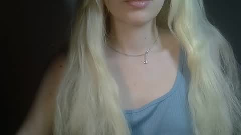 DitaMilton online show from February 16, 2026, 7:43 pm