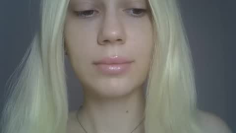 Snapshot of ditamilton chatting on April 3, 2026, 11:08 am DitaMilton online show from April 3, 2026, 11:08 am