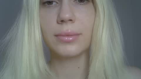 Snapshot of ditamilton chatting on April 6, 2026, 11:55 am DitaMilton online show from April 6, 2026, 11:55 am