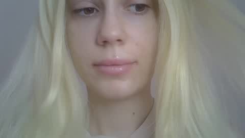Snapshot of ditamilton chatting on April 12, 2026, 9:58 am DitaMilton online show from April 12, 2026, 9:58 am