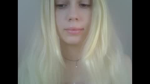 Snapshot of ditamilton chatting on April 27, 2026, 8:12 am DitaMilton online show from April 27, 2026, 8:12 am