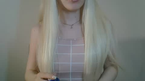 Snapshot of ditamilton chatting on June 26, 2026, 7:29 pm DitaMilton online show from June 26, 2026, 7:29 pm