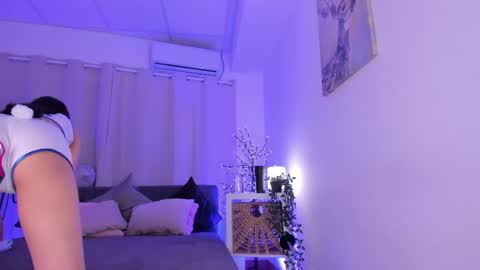 AKITA MEW MEW Follow  online show from May 7, 2026, 6:19 am