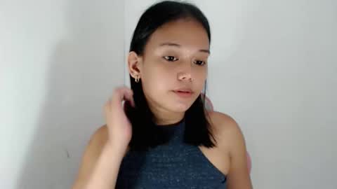 Snapshot of divinegoddness chatting on May 7, 2026, 5:51 pm Crystal mae online show from May 7, 2026, 5:51 pm
