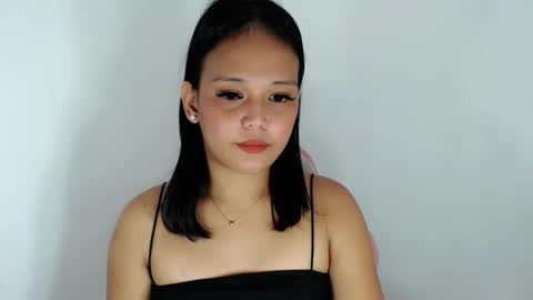 Snapshot of divinegoddness chatting on May 22, 2026, 4:56 pm Crystal mae online show from May 22, 2026, 4:56 pm