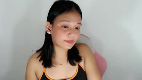 Snapshot of divinegoddness chatting on May 29, 2026, 6:28 pm Crystal mae online show from May 29, 2026, 6:28 pm