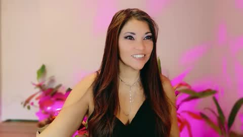 Snapshot of divinelynn chatting on February 9, 2026, 1:48 pm DivineLynn online show from February 9, 2026, 1:48 pm