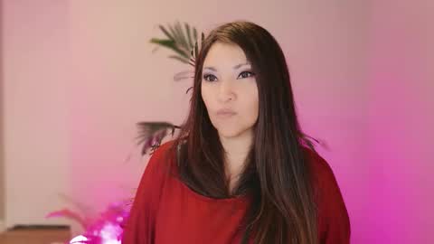 Snapshot of divinelynn chatting on April 5, 2026, 12:35 pm DivineLynn online show from April 5, 2026, 12:35 pm