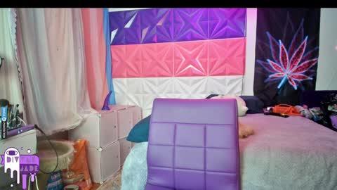 Snapshot of divynejade chatting on December 27, 2024, 7:51 am Jade Divyne online show from December 27, 2024, 7:51 am