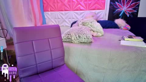 Snapshot of divynejade chatting on February 25, 2025, 12:36 am Jade Divyne online show from February 25, 2025, 12:36 am