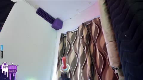 Snapshot of divynejade chatting on March 2, 2025, 2:32 pm Jade Divyne online show from March 2, 2025, 2:32 pm