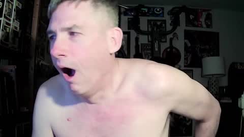 dix_handley_50 online show from February 3, 2025, 3:09 am