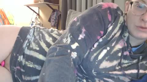 Snapshot of dixie_comanche chatting on February 17, 2025, 9:03 am dixie_comanche online show from February 17, 2025, 9:03 am