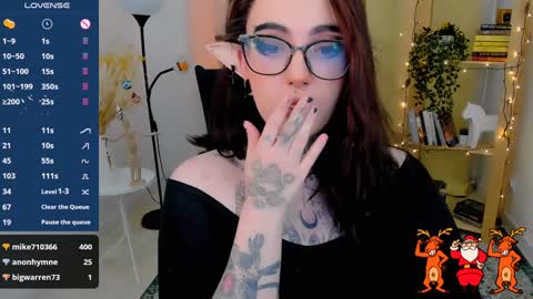 Snapshot of dixipixi_ chatting on December 26, 2024, 1:43 pm dixipixi_ online show from December 26, 2024, 1:43 pm