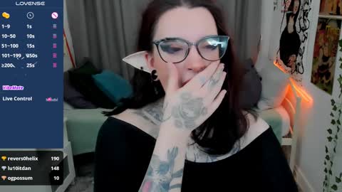 Snapshot of dixipixi_ chatting on January 3, 2025, 8:43 am dixipixi_ online show from January 3, 2025, 8:43 am