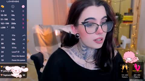 Snapshot of dixipixi_ chatting on January 18, 2025, 11:54 am dixipixi_ online show from January 18, 2025, 11:54 am