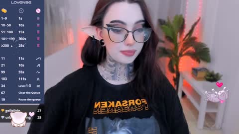 Snapshot of dixipixi_ chatting on January 31, 2025, 9:59 am dixipixi_ online show from January 31, 2025, 9:59 am