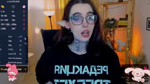 Snapshot of dixipixi_ chatting on February 9, 2025, 8:54 am dixipixi_ online show from February 9, 2025, 8:54 am