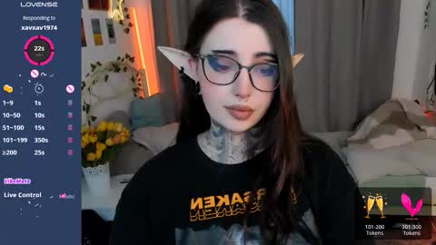 Snapshot of dixipixi_ chatting on September 20, 2025, 6:03 am dixipixi_ online show from September 20, 2025, 6:03 am